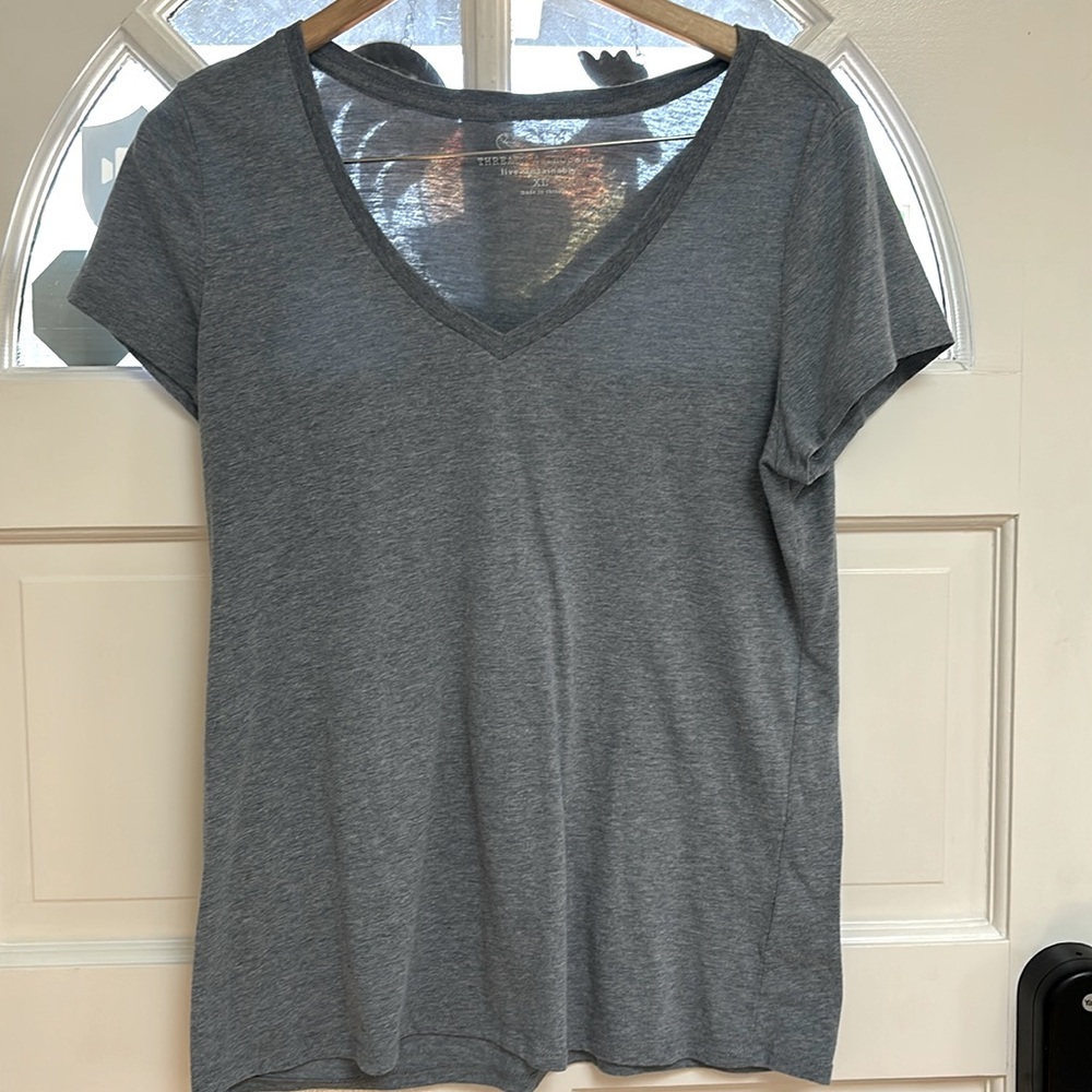 Threads 4 thought size XL t-shirt